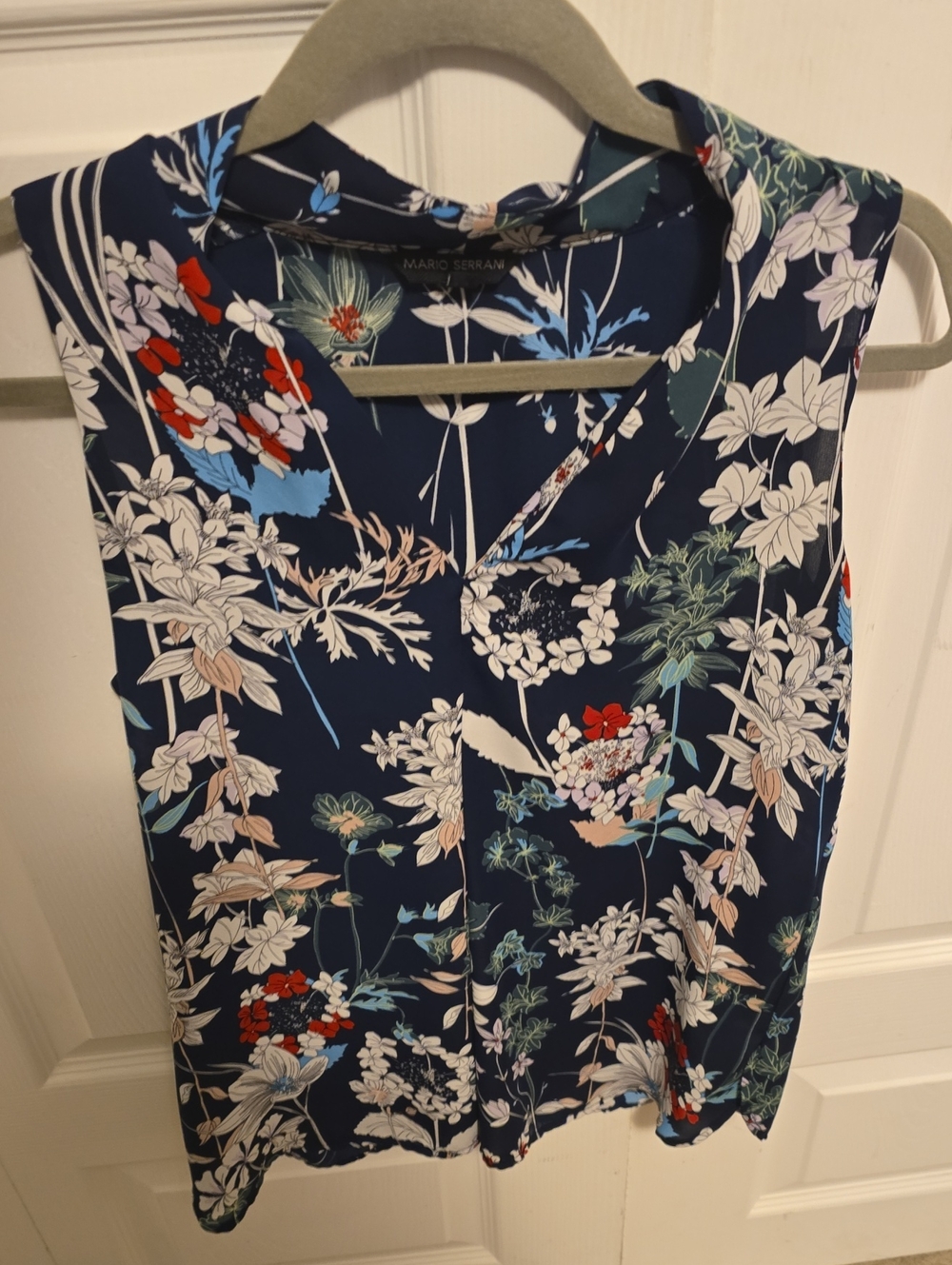 Mario Serrani Navy Botanical Print V-Neck Sleeveless Camisole